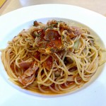 T-ｓｍｉｌｅ - 料理写真:3種きの子とベーコンとトマトパスタ ９８０円