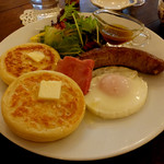 タイニー トリア アフタヌーンティー＆カフェ - 