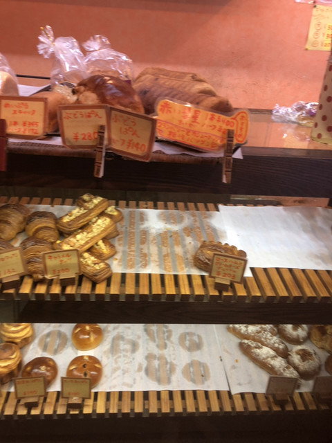 那覇 安謝 秀のパン工房 窯 のチーズ入りメニュー3種 沖縄ランチブログz
