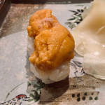 すし美味旬彩 甲 - ウニ握り