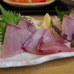 創業二百三十年食堂 - 能登ブリ 刺身