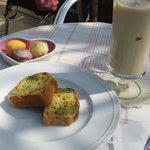 Apricus - <2011.10>カフェラテとワンコ野菜蒸しパン、ケークサクレ