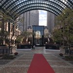 ビクターズ - 人影まばらでラッキー