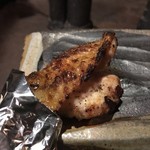 焼鳥 祐 - 骨なし手羽先スパイシー焼き