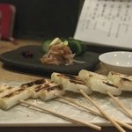 あてまき喜重朗 - 白美人ねぎの炭焼き（2本）400円。※人数分に調整