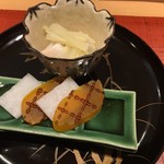 古門 - 蛤、世呂里の煮浸し。自家製唐墨