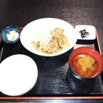 Kawada - 豚肉の生姜焼き