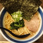 戯拉戯拉 - 極旨白ラーメン大盛サービス＋のり増し