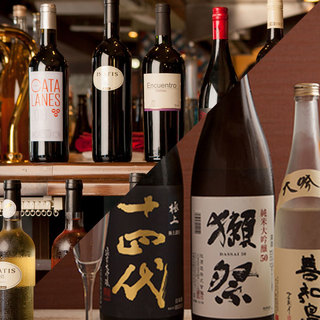 利酒師とソムリエの競演。目移り注意！こだわりの日本酒とワイン