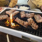 ゆたか屋 - 焼いてます