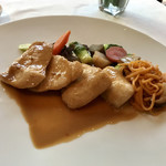 シュマン - Menu Legier　前菜1品コース（2900円税込み）※サービス料別　◇Viande du jour【本日のお肉料理・宮崎森林鶏のソテー】