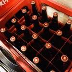 銀座屋  - テーブルの下には赤星ストック