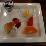 Troom Cafe