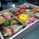 おせち2011　英君「KOHAKU」と。