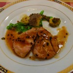 サラマンジェ ド イザシ ワキサカ - リ・ド・ヴォのソテ トリュフ入りマデラソース