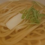 うどんダイニング 弥栄 - うどんのお出汁も美味しいです♪