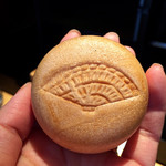 鮨し人 - マルガージェラートさん特製の塩ジェラート最中