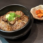 炭火焼肉 銘特屋 - 