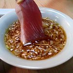 栄寿司 - ニンニク＆生姜の旨いタレです