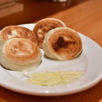 曾さんの餃子 - 焼餃子（4個）@590円