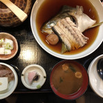 魚めし 竹亭 - 煮魚定食
