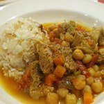 アセナ - ラムとひよこ豆のトマト煮込み