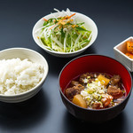 Stewed beef tendon set (lunch only)