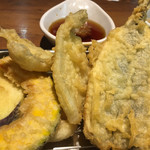 天ぷらの山 - 天ぷら定食の天ぷら