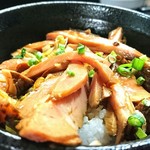 麺処 晴 - 豚めし 250円