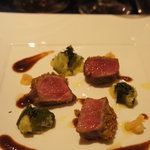 SALONE 2007 - 仔羊モモ　クロスタ ディ クスクス☆子羊のモモ肉はジューシーさたっぷり★かつ柔らかく絶妙な火入れ具合！（2011/4）