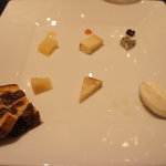 SALONE 2007 - チーズプレート♥クルティン、ペコリーノフォッサ、タレッジョチーズ、ブリューデルティローロ、などなど♪（2011/4）