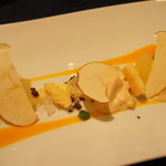 SALONE 2007 - 林檎のコンポスタ♪リンゴのチップス、リンゴのコンポート、プラリネのジェラート。カスタードクリーム、サンブーカのジュレ。マンゴーソース、などなど☆（2011/4）