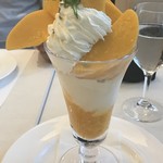 千疋屋フルーツパーラー - マンゴーパフェ(2018.9)