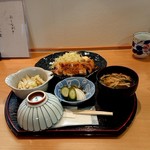 お料理ひろせ - 日替わりホッケ売り切れにつき、地鶏焼き、980円。