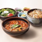 七輪房 - 料理写真:ユッケジャンスープと牛すき丼ランチ