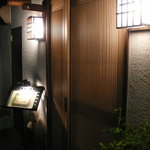 カウンターは満席必至の「千代田鮨」さん