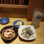 98817854 - いか耳焼き、本まぐろ皮ポン酢とレモンサワー