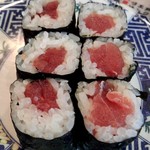 廻鮮寿司 塩釜港 - 鉄火巻き、旨い(*｀艸´)