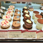 パティスリー ショコラトリー オーディネール - きちんと手をかけられた上質なケーキは、濃厚だけど重すぎないバランス良さ（その1）