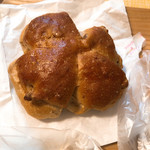 シープ・シープ - くるみパン（130円＋税）
