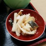 一つ木竹林草 - ふぐ皮と大根の合え物　旨いね