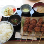 からあげ食堂 とり山 - 