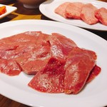 焼肉 ジャンボ - 