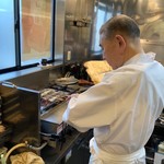 鰻家 - 焼いてます…Aさん撮影