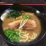 麺屋 頂 中川會 - 麺屋 頂 中川會濃厚魚介鶏らーめん800円