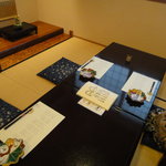 柚木元 - こちらの部屋以外に低い椅子の和室もあります