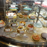 カフェ・ド・ジーベン - ホールケーキ達