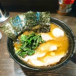 家系ラーメン クックら - クックらさんのラーメン並ビジュアル素晴らしい(￣∇￣ﾉﾉ"ﾊﾟﾁﾊﾟﾁﾊﾟﾁ!!