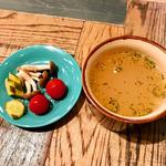 ラフ&タフ コーヒースタンド - ピクルス＆スープ