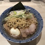 煮干中華そば 玉五郎 - 平打ち縮れ太麺